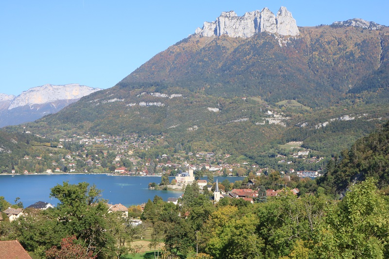 Lake Annecy with mountains