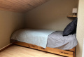 Single beds / Lits simple